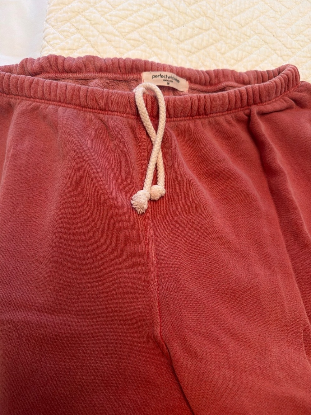 Perfect white tee sweatpants